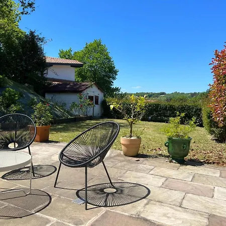 Maison Lumineuse Et Calme Avec Jardin A Ciboure, Proche Des Commerces Et Plages - Fr-1-239-975 * Ciboure